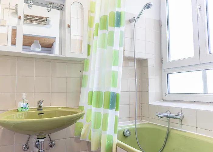Spacious 3br Shared Apt. Comfortable And Roomy Apartment Vienna