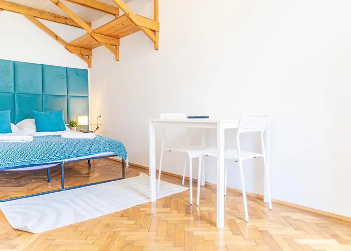 Spacious 3br Shared Apt. Comfortable And Roomy Apartment Vienna