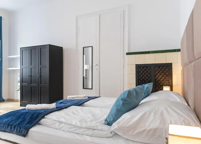 Spacious 3br Shared Apt. Comfortable And Roomy Apartment